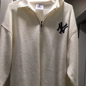 WHITE  NEW YORK YANKEES PULLOVER